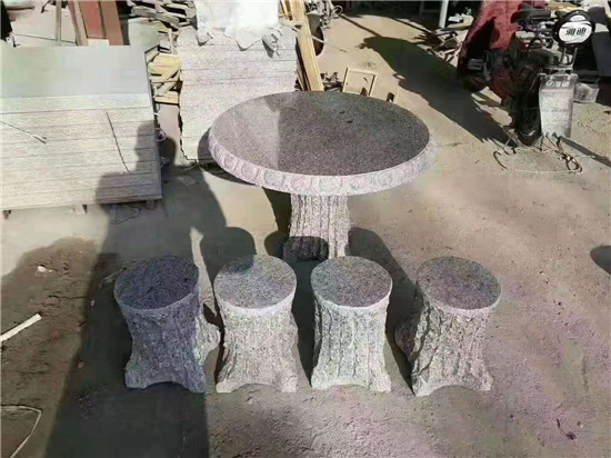 石桌